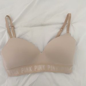 NWT Victoria’s Secret bra 34D